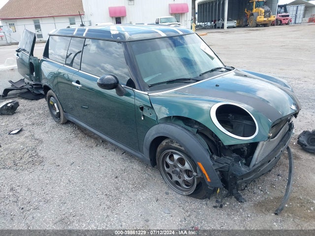 2013 MINI CLUBMAN WMWZF3C56DT489892 Photo 0