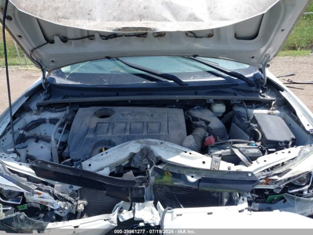5YFBURHE2HP640326 Toyota Corolla Xle