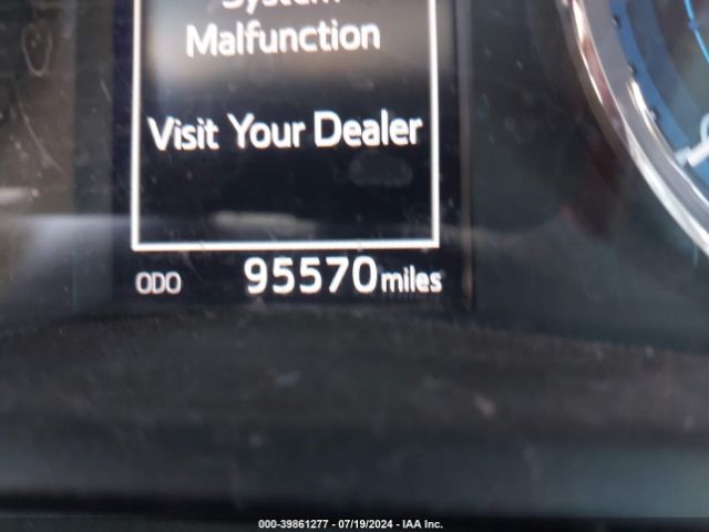 5YFBURHE2HP640326 Toyota Corolla Xle
