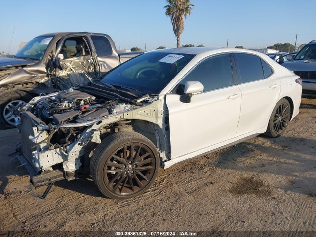 Toyota CAMRY XSE 2022 4T1K61AK0NU024601 Image 2