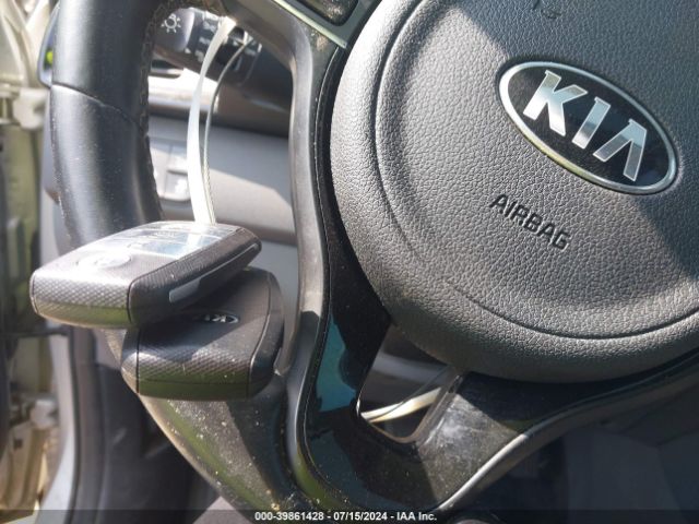 KNDCE3LC9K5356927 KIA NIRO EX