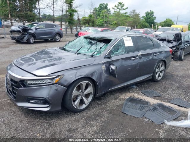 1HGCV2F97JA040671 Honda Accord Touring 2.0t