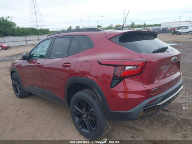 2024 CHEVROLET TRAX KL77LKE2XRC047055 Photo 2