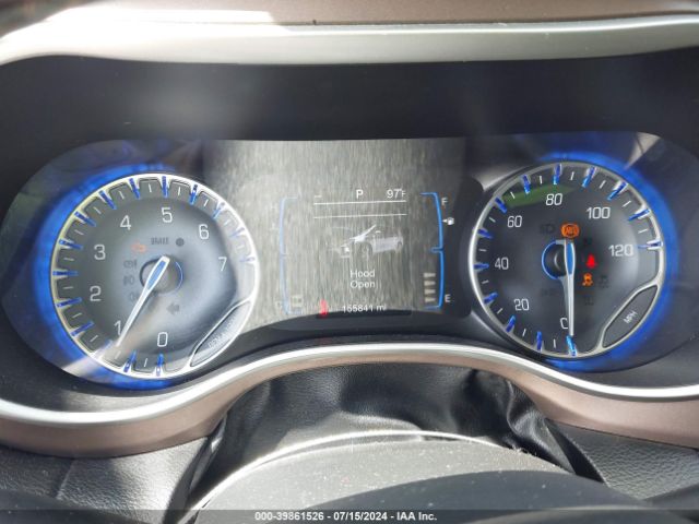 2C4RC1BG8HR576015 Chrysler Pacifica Touring-l