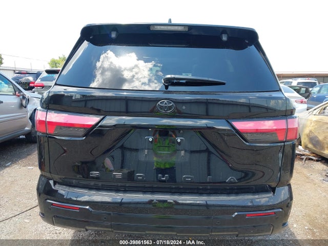 Toyota Sequoia Platinum 2024 7SVAAABA8RX025560 Image 17