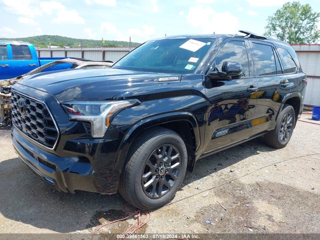 Toyota Sequoia Platinum 2024 7SVAAABA8RX025560 Image 2