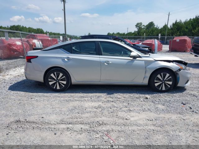 1N4BL4DV9NN308247 Nissan Altima Sv Fwd