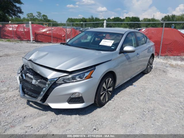 1N4BL4DV9NN308247 Nissan Altima Sv Fwd