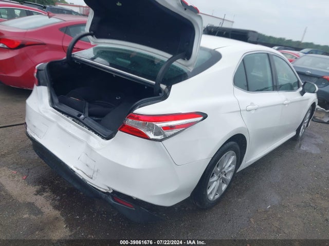 Toyota CAMRY LE 2019 4T1B11HK6KU241621 Image 4
