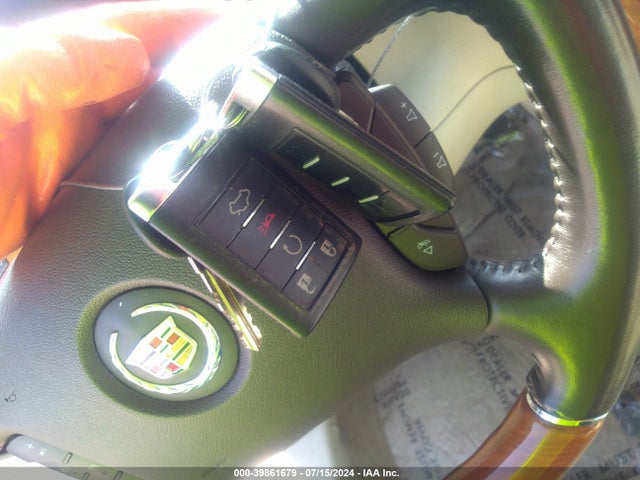 Aukcja sprzedaży 2011 Cadillac Dts Platinum Collection, vin: 1G6KP5ES8BU121823, numer aukcji: 39861679