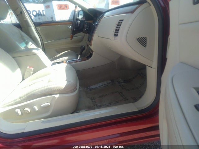 Aukcja sprzedaży 2011 Cadillac Dts Platinum Collection, vin: 1G6KP5ES8BU121823, numer aukcji: 39861679