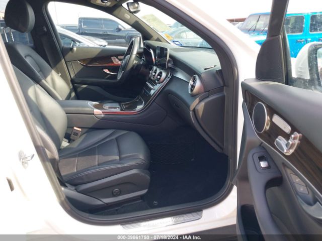 WDC0G8DB3LF724671 Mercedes-Benz GLC 300