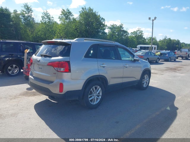 KIA SORENTO LX 2014 5XYKTDA6XEG448595 Image 4