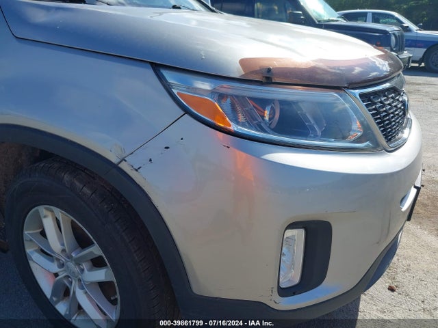 KIA SORENTO LX 2014 5XYKTDA6XEG448595 Image 6