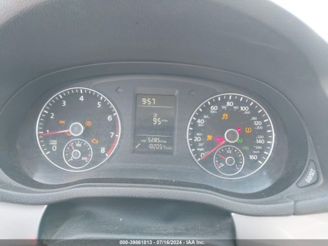 1VWAT7A38FC044975 Volkswagen Passat 1.8t Wolfsburg Edition