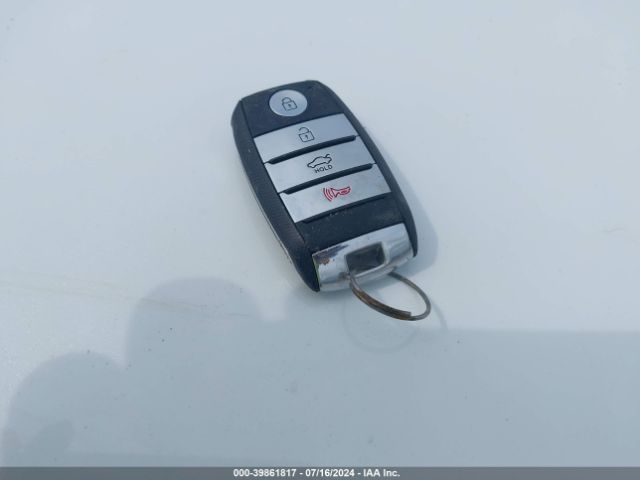 5XXGT4L37LG428461 KIA Optima Se
