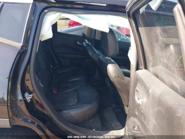 3C4NJDBB0KT647206 Jeep Compass Latitude 4x4