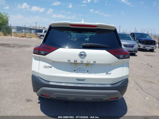 JN8AT3BA4MW018320 Nissan Rogue Sv Fwd