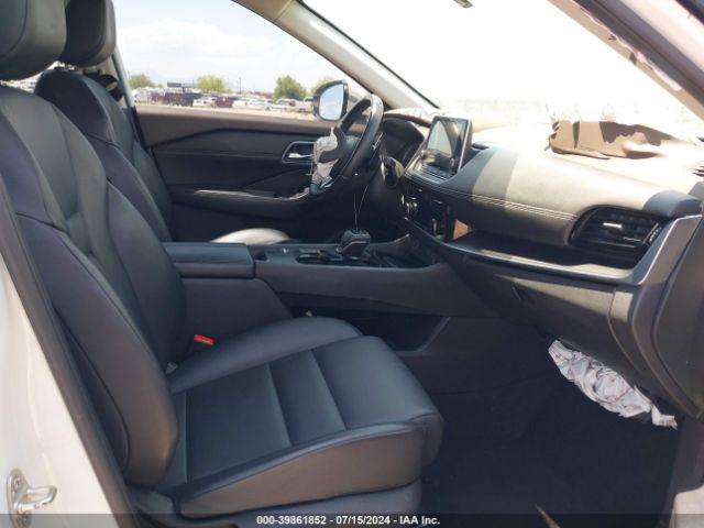 JN8AT3BA4MW018320 Nissan Rogue Sv Fwd