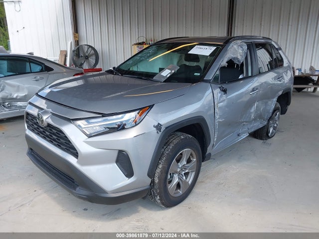 Toyota Rav4 Xle 2024 2T3W1RFV0RW332270 Image 2