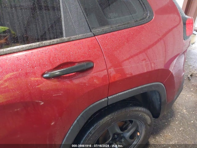 1C4PJLAB3EW212568 Jeep Cherokee Sport