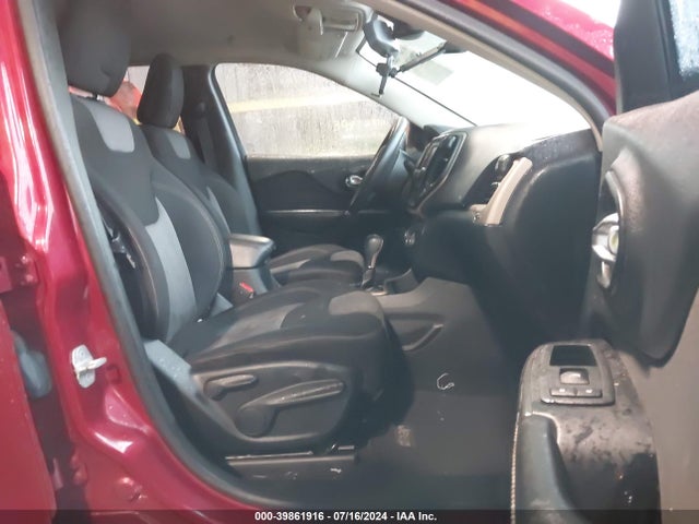 1C4PJLAB3EW212568 Jeep Cherokee Sport