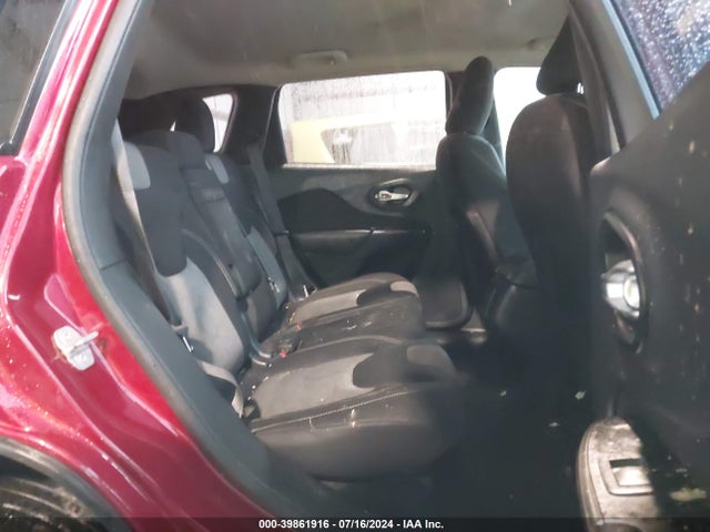 1C4PJLAB3EW212568 Jeep Cherokee Sport