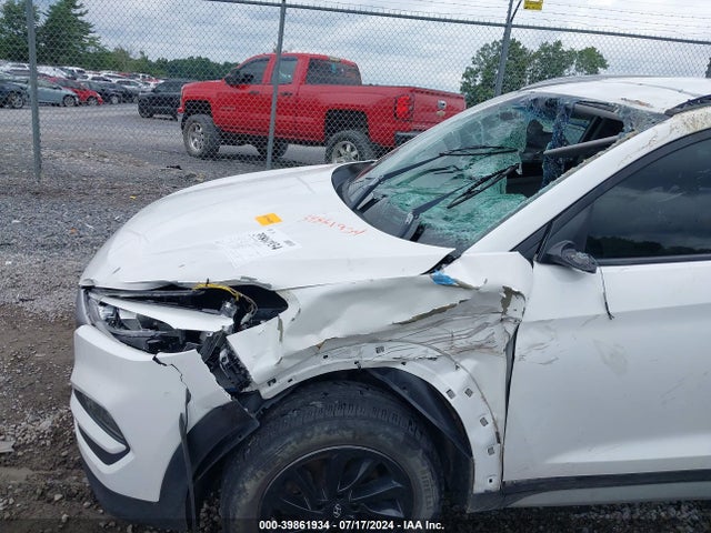 Hyundai TUCSON SEL 2018 KM8J3CA40JU743049 Image 6