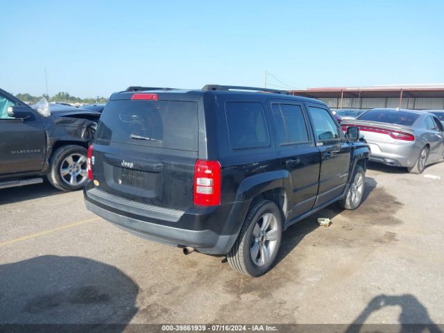 1C4NJPFBXGD584317 Jeep Patriot Latitude
