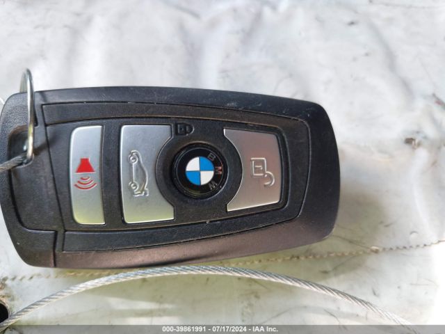WBA8E5G58JNU47213 BMW 320i Xdrive