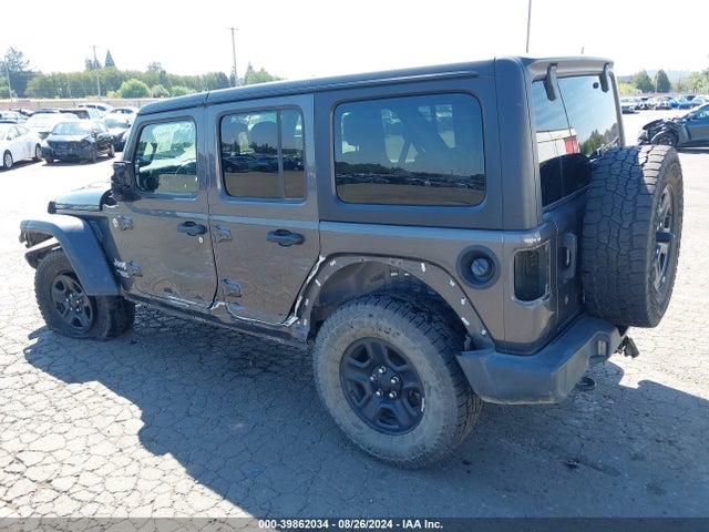 1C4HJXDG4JW139398 Jeep Wrangler Unlimited Sport 4x4