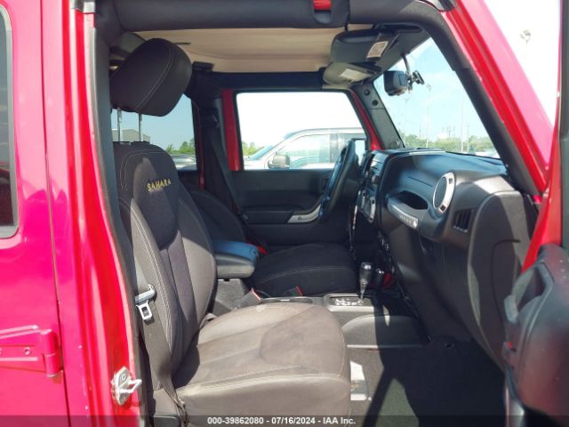 1C4BJWEG8EL186312 Jeep Wrangler Unlimited Sahara