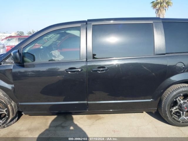 2C4RDGBG5JR166018 Dodge Grand Caravan Se
