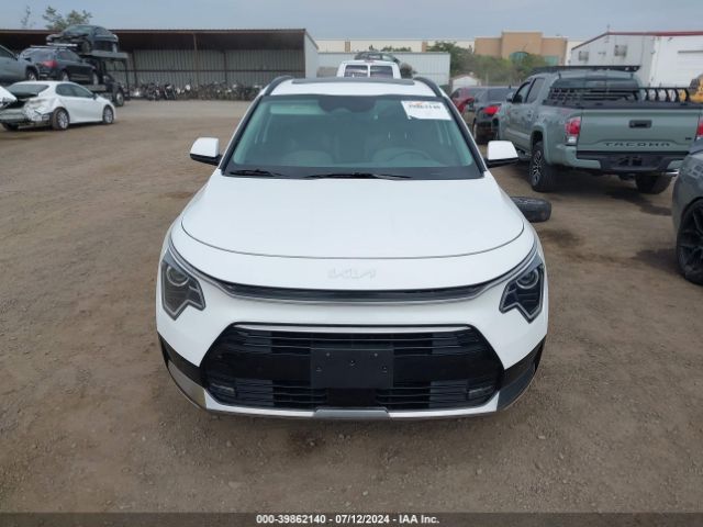 KNDCT3LE7R5125896 KIA NIRO SX