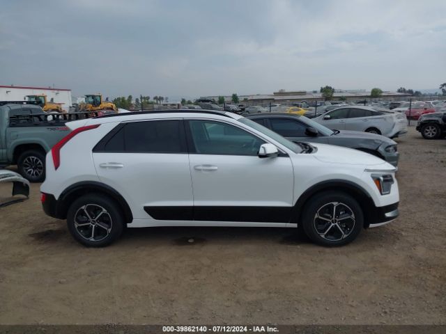 KNDCT3LE7R5125896 KIA NIRO SX