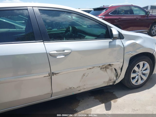 Toyota COROLLA LE 2016 5YFBURHE7GP400090 Image 19