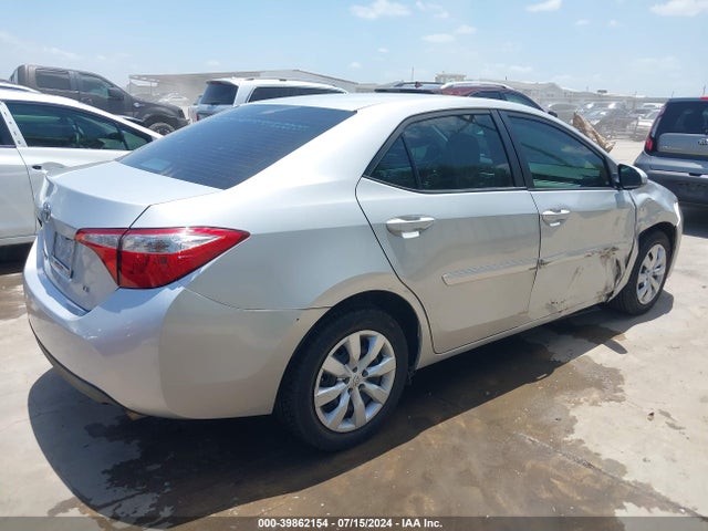 Toyota COROLLA LE 2016 5YFBURHE7GP400090 Image 4