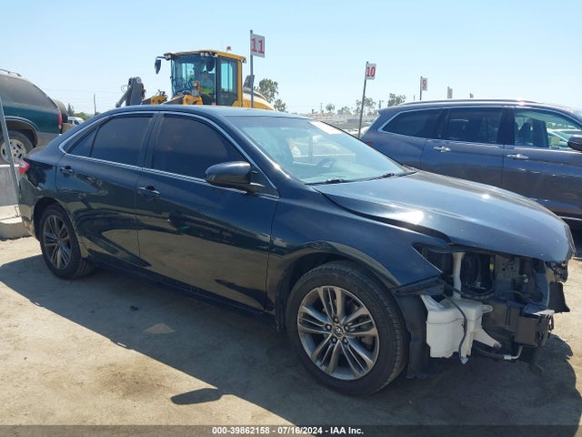 Toyota CAMRY SE 2015 4T1BF1FKXFU952474 головне зображення