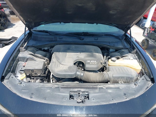 2C3CDXHG4JH188289 Dodge Charger Sxt Plus Rwd