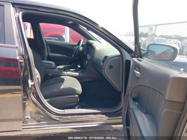 2C3CDXHG4JH188289 Dodge Charger Sxt Plus Rwd
