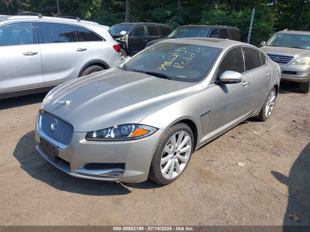 2013 JAGUAR XF SAJWJ0EF7D8S83753 Photo 1