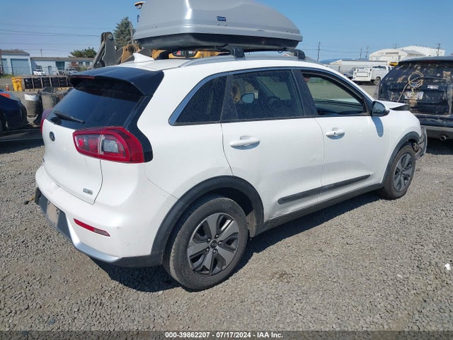 KNDCB3LC3J5210921 KIA NIRO LX