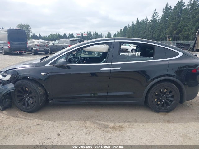 Tesla Model X 60d/70d/75d/90d 2016 5YJXCDE29GF026356 Image 14