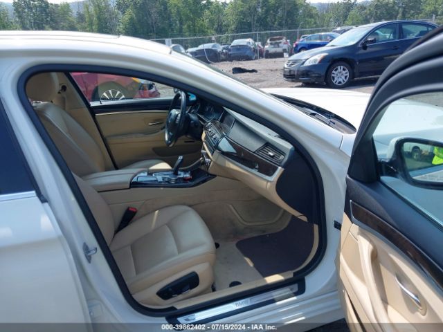 WBA5A7C54FD623977 BMW 528i Xdrive