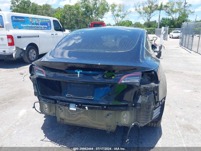 Tesla Model 3 Long Range/mid Range 2018 5YJ3E1EA1JF173115 Image 19