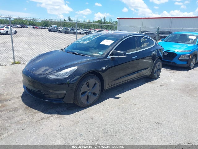 Tesla Model 3 Long Range/mid Range 2018 5YJ3E1EA1JF173115 Image 2