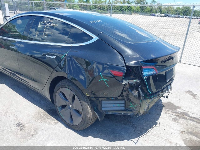 Tesla Model 3 Long Range/mid Range 2018 5YJ3E1EA1JF173115 Image 6