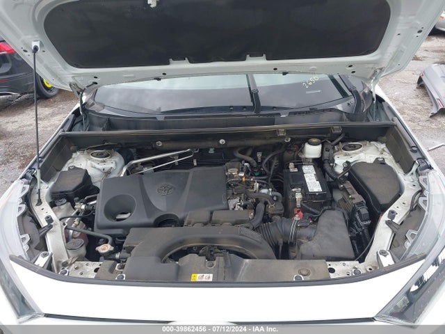 Toyota RAV4 LE 2021 2T3H1RFV4MC152650 Image 10