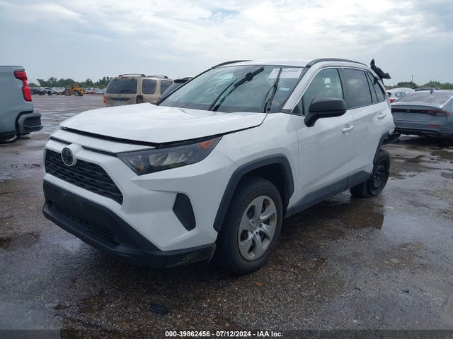 Toyota RAV4 LE 2021 2T3H1RFV4MC152650 Image 2