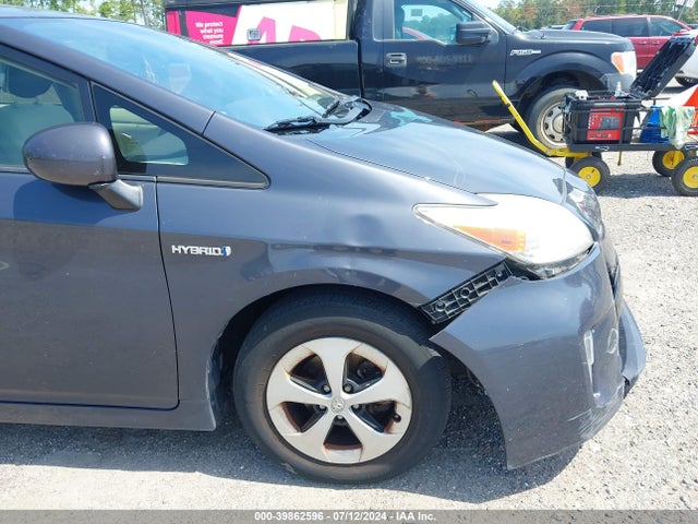 Toyota Prius Three 2014 JTDKN3DUXE1776548 Image 12